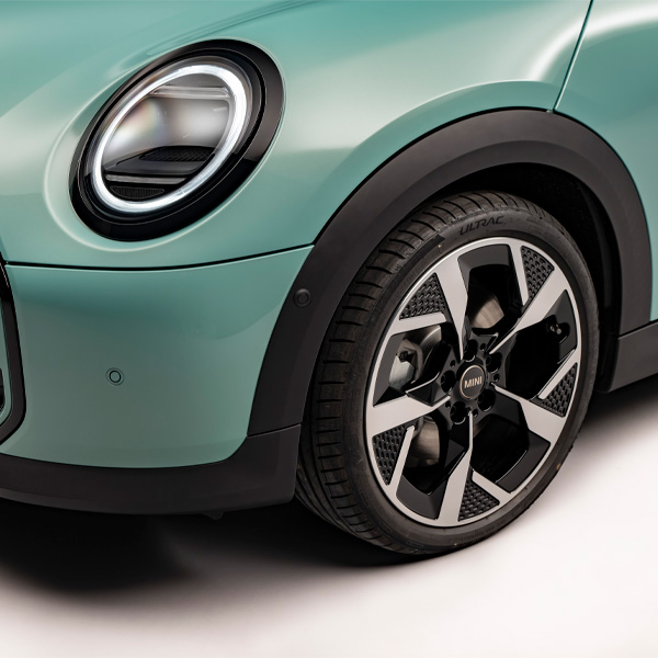 NU OOK MET JOUW KARAKTER.